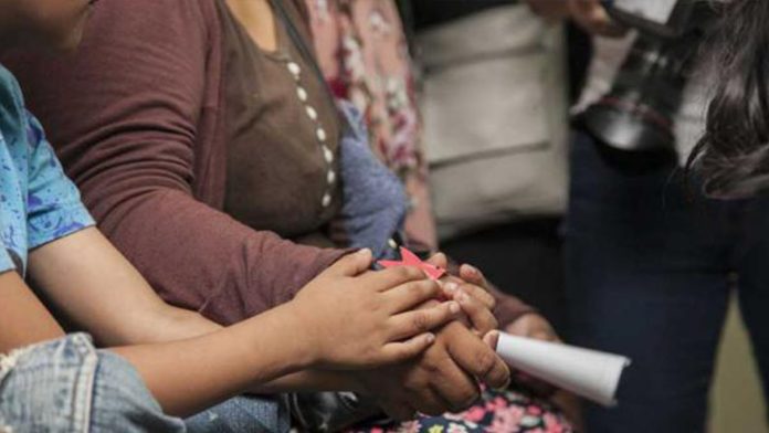 Personal de una escuela primaria en Uruapan viola a dos niños