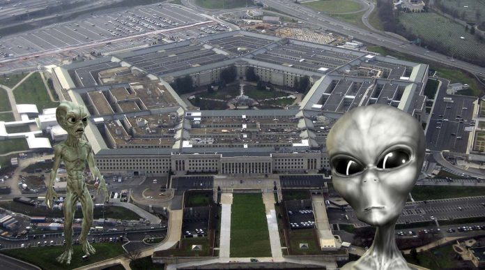 “El Pentágono” no ha dejado de buscar vida extraterrestre