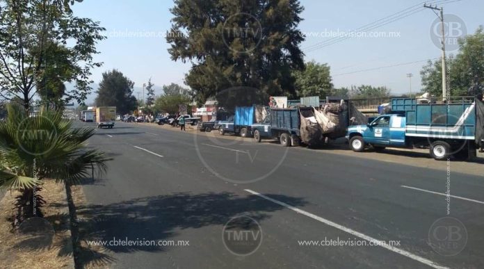 Pleito entre recolectores de basura morelianos deja tres niños heridos