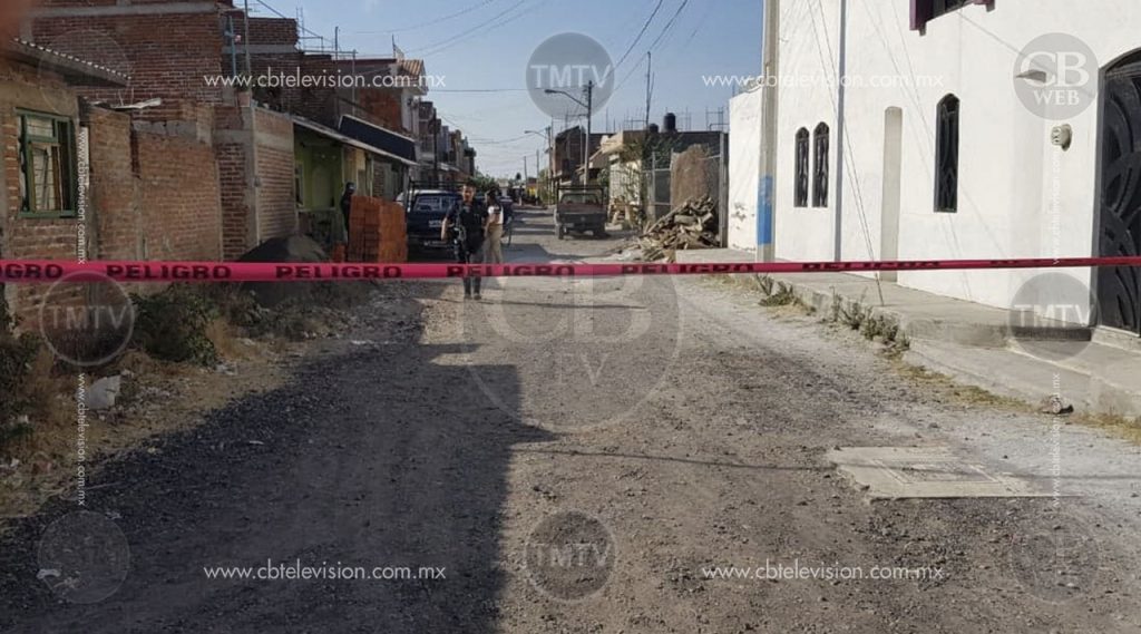 Encuentran a su vecino tirado en la calle con impactos de bala