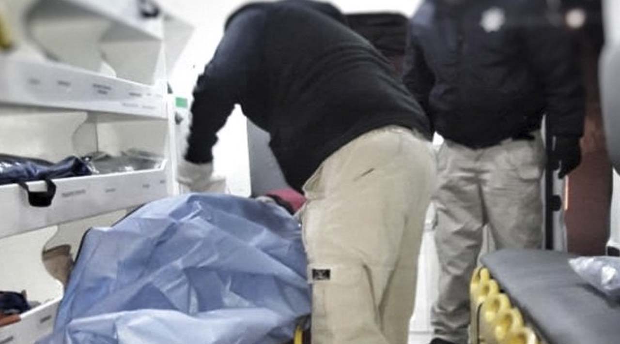 En plena fiesta queman a mujer con gasolina, luego la abandonan desnuda en calles de Tlaxcala En plena fiesta queman a mujer con gasolina, luego la abandonan desnuda en calles de Tlaxcala