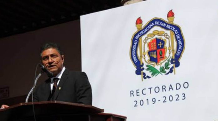¡Resucitando la UMSNH! Raúl Cárdenas lidiando entre desfalcos y números inflados
