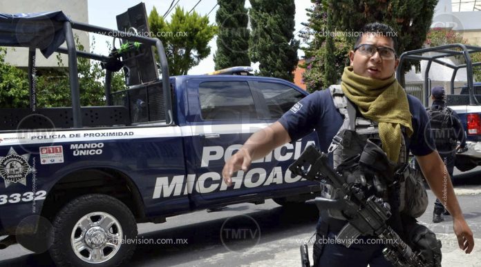 Aseguran vehículo con reporte de robo en Morelia