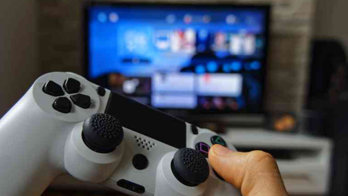 Golpea a su hijo hasta matarlo por que le ganó en un videojuego