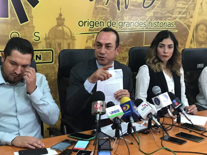 PRD denuncia ante el INE irregularidades en programas federales