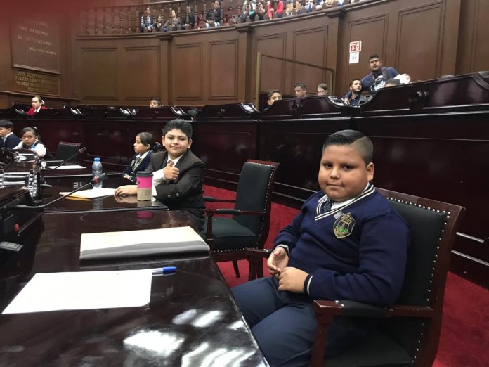 Congreso de Michoacán realiza Primer Parlamento Infantil