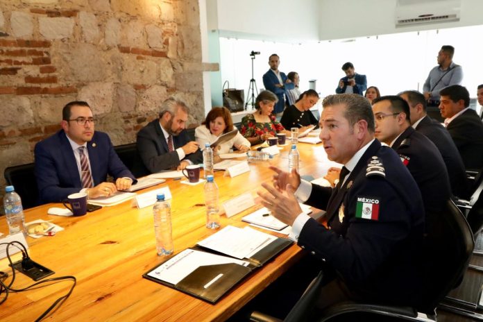 Comisionada de Seguridad y director del IEESSPP comparecen ante el Congreso de Michoacán