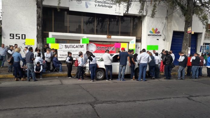 SUTICATMI toma la Junta Local de Conciliación y Arbitraje