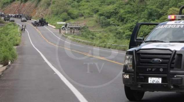 Sicarios se agarran a balazos en la siglo XXI Sicarios se agarran a balazos en la siglo XXI