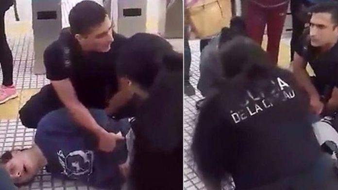 Video: Mujer es detenida por besar a su esposa
