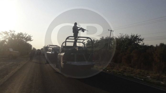 Aseguran vehículo robado en Pátzcuaro