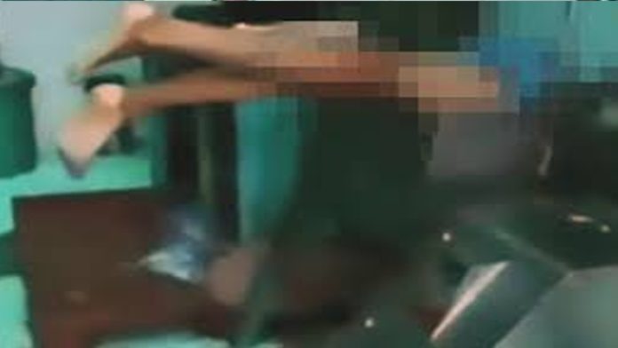 Hombre muere al caer a una trituradora de carne