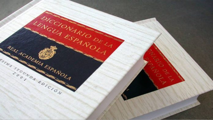 RAE corrige a la Secretaría de Cultura por usar lenguaje inclusivo
