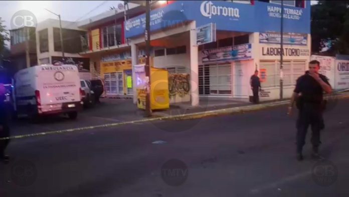 Comando armado ingresa a bar en Morelia y rafaguea a clientes