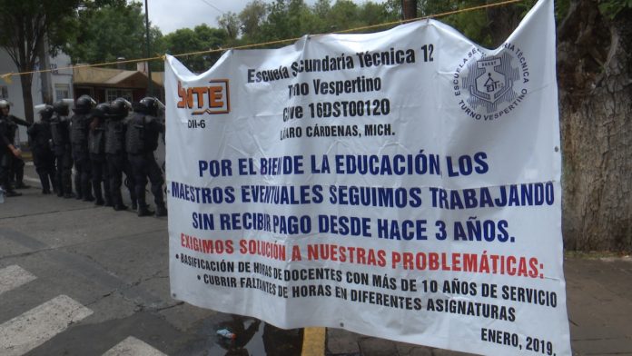 Autoridades Educativas y SNTE realizan mesa de negociación en la CDMX