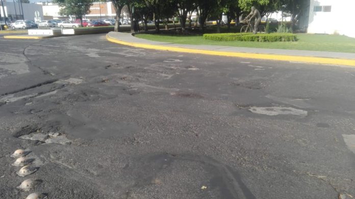 En deplorables condiciones la calle de la glorieta en Enrique Ramírez