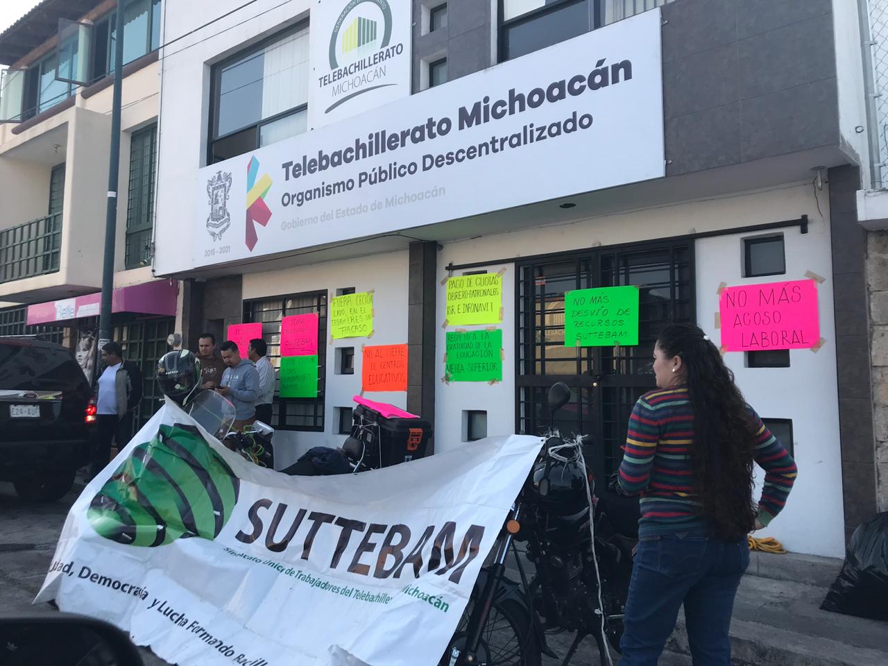 SUTTEBAM toma instalaciones del Telebachillerato Michoacán SUTTEBAM toma instalaciones del Telebachillerato Michoacán