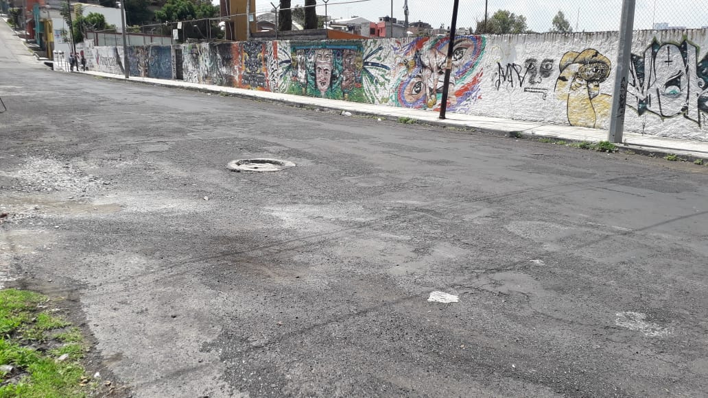 Que tapen los pozos de la Colonia la Obrera Que tapen los pozos de la Colonia la Obrera