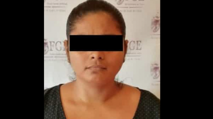 Mujer obligaba a su hija de 9 años a hacer pornografía en Chiapas