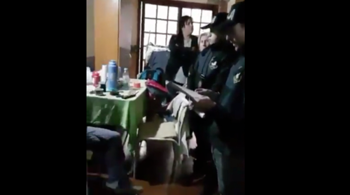 Mujer violaba a su hijo con discapacidad y enviaba los videos a su novio