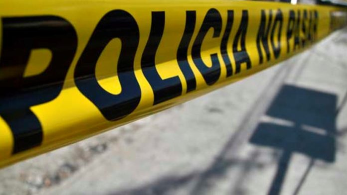 Niño muere al caer de un camión donde vendía dulces para ayudar a su familia