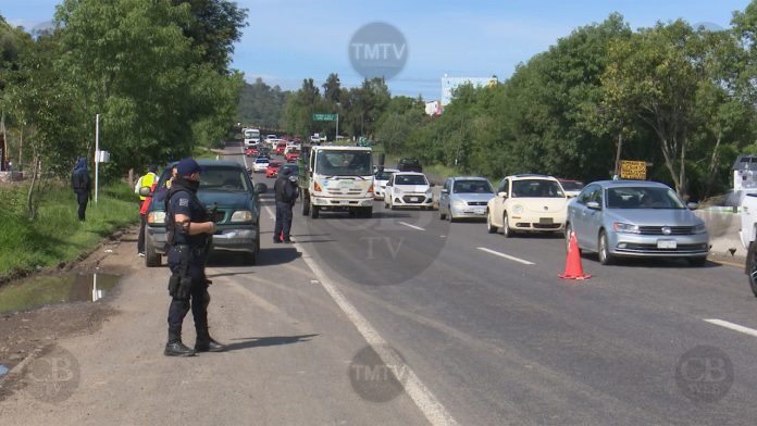 Arrestan a un hombre con cargadores, cartuchos y equipo táctico