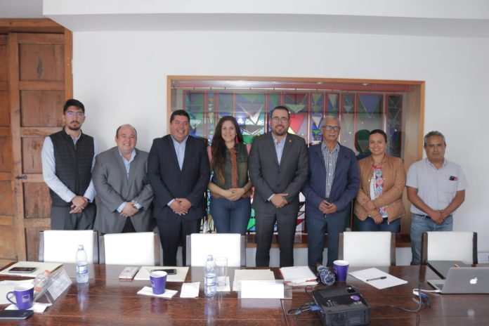 Se compromete Humberto González a trabajar para tener mecanismos de transparencia en procesos de licitación de obra pública