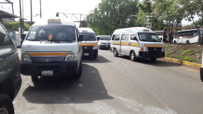 Transportistas también sufren bajas económicas en estas vacaciones