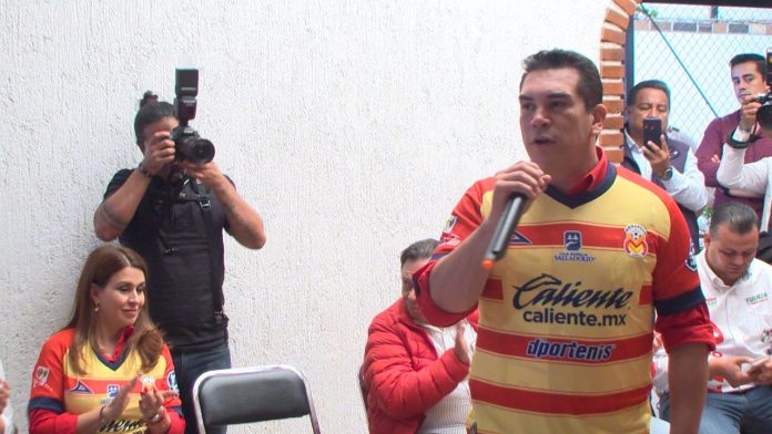 Alejandro Moreno 
