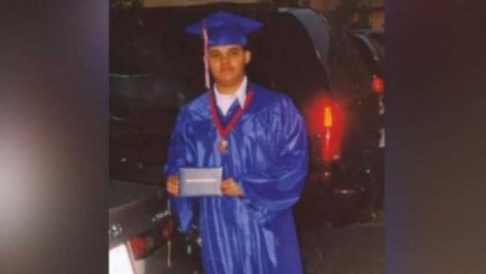 Empleado desaparecido por 10 años es encontrado detrás de refrigerador