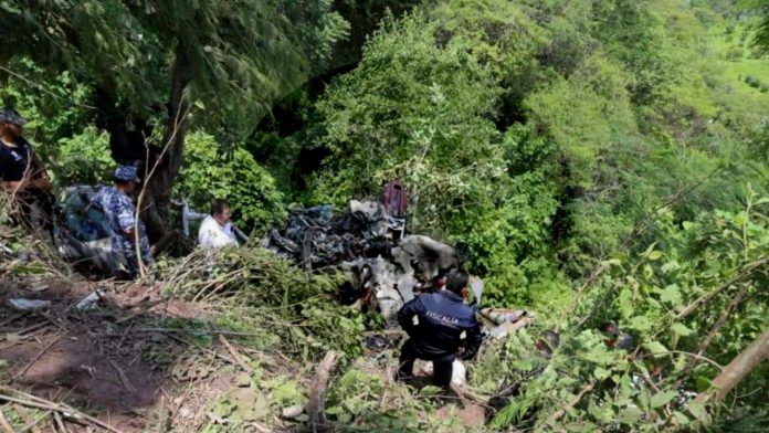 Arriba Aeronáutica Civil a investigar caída de helicóptero