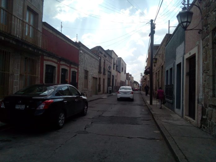 Deficiencias de agua potable en la calle Guerrero, Col. Centro.