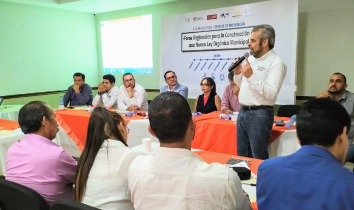 La ley debe permitir la participación comunitaria en desarrollo de obra pública: Alfredo Ramírez