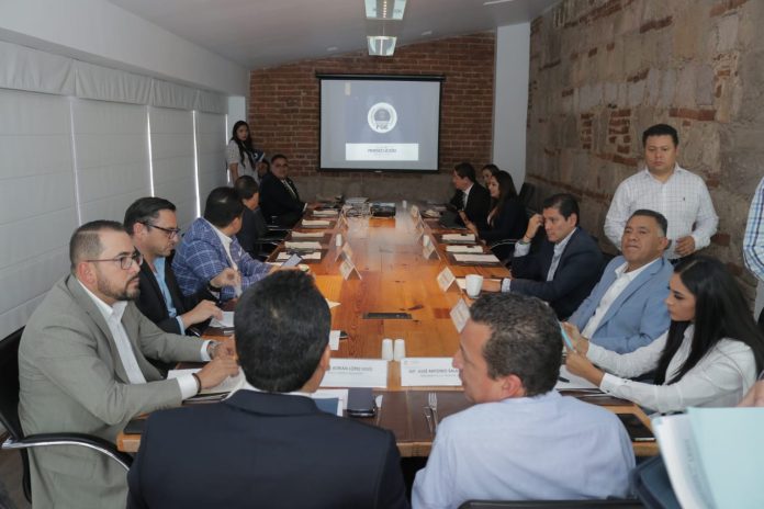 Presenta FGR plan de persecución de delitos ante Comisión de Seguridad Pública del Congreso