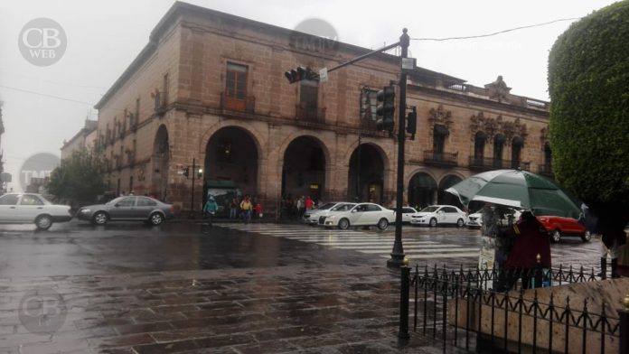 Ciudadanos exigen la reparación de los semáforos en Morelia