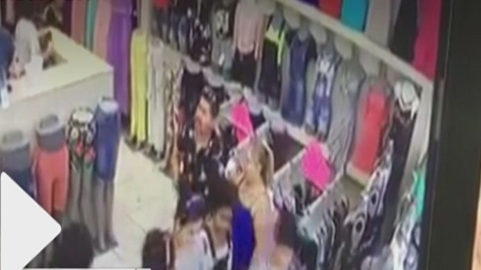 Video: Mujeres usan a menores para robar