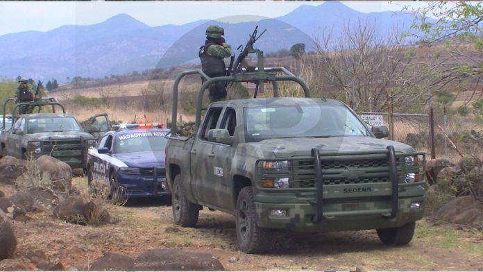 Atacan a balazos a la Policía Michoacán con calibre 50