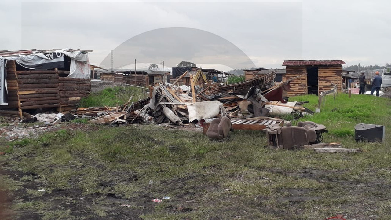 Después del desalojo a paracaidistas en Caja Grande, dueños colocarán bardas para evitar invasiones Después del desalojo a paracaidistas en Caja Grande, dueños colocarán bardas para evitar invasiones