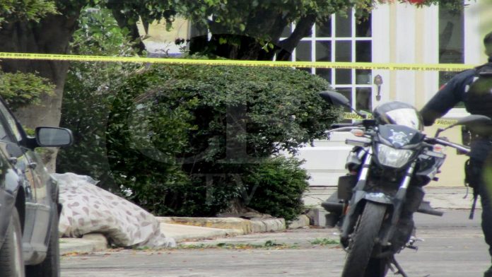 Michoacán: Encuentran una persona muerta y embolsada