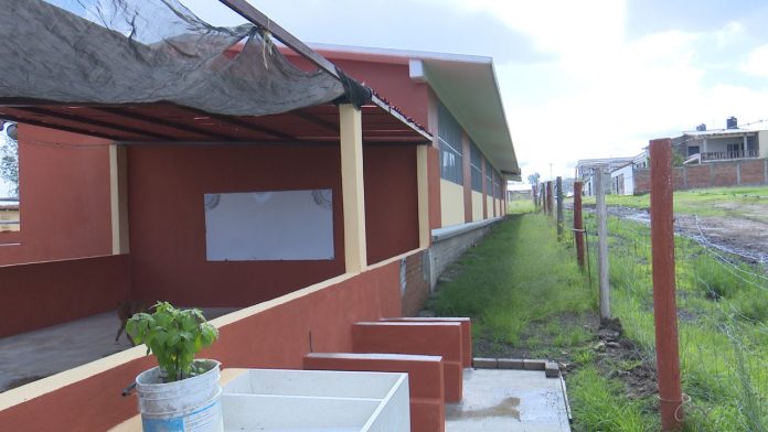 Hasta el 2020 se podrá construir barda perimetral de la escuela “Emiliano Zapata”: IIFEEM