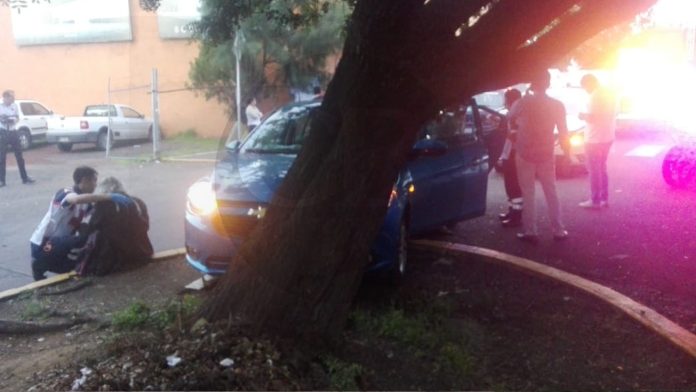 Accidente automovilístico en la avenida Ventura Puente