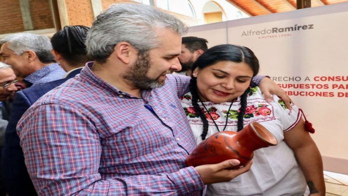 Congreso aprueba reforma que promueve uso de artesanías michoacanas en servicios turísticos