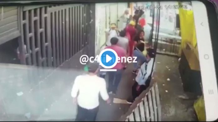 Video: Captan el momento de la ejecución de un comerciante