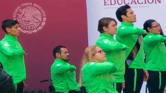Desde el primer día de los juegos, los atletas mexicanos comenzaron