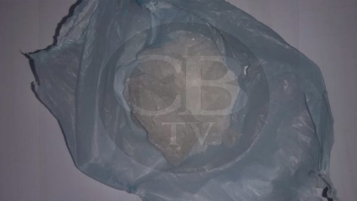 Detiene SSP a una mujer con metanfetamina