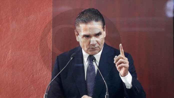 Fausto y Godoy dejaron una deuda de más de 14 millones: Silvano Aureoles