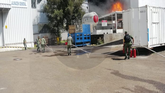 Incendio consume fábrica en la Ciudad Industrial de Morelia