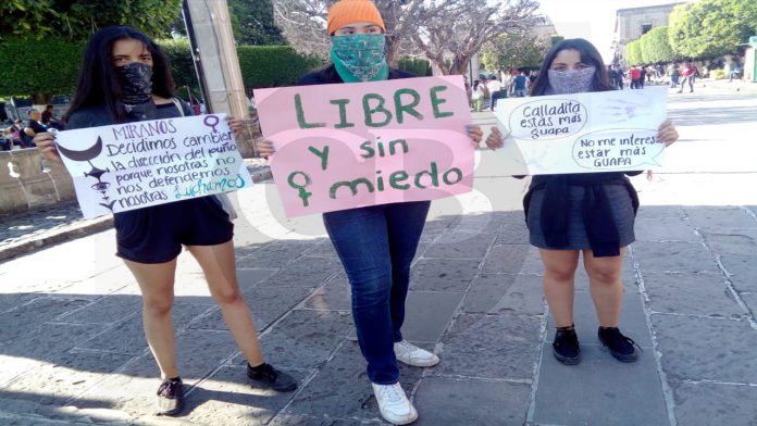Morelianos apoyan manifestación feminista 