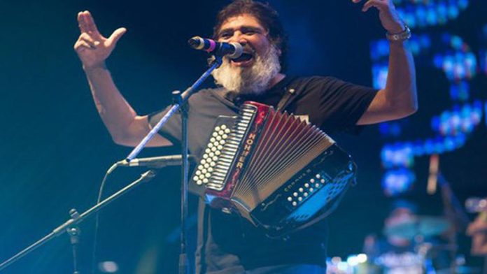 Muere el cantante Celso Piña