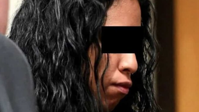 Mujer contrata a sicario para asesinar a la madre e hija de su ex pareja 